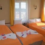 Hotel Megas
