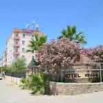 Megas Hotel