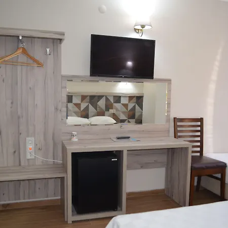 Otel Megas