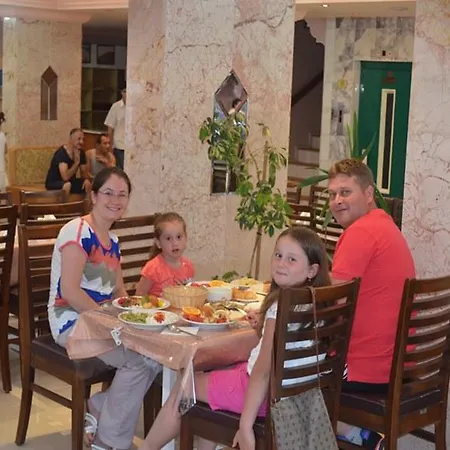 Megas 3* Айвалык