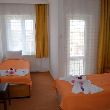 Megas Szálloda 3*