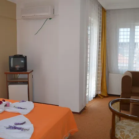 Megas 3* Айвалык