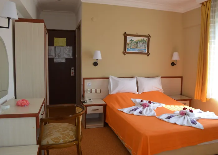 Megas Hotell Ayvalı